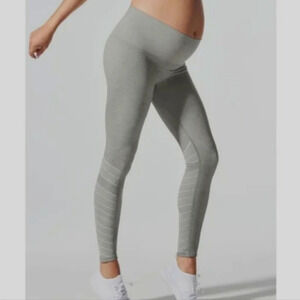 Blanqi Sport Support Hipster Contour Maternity Leggings size Medium